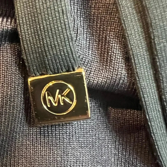 MICHAEL Michael Kors Slate Gray Ruffled Scoop-Back One-Piece Swimsuit. Size 8. - Picture 12 of 16